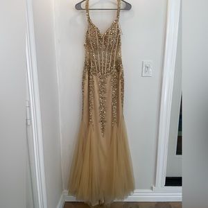 Camille La Vie prom dress. Only worn once.